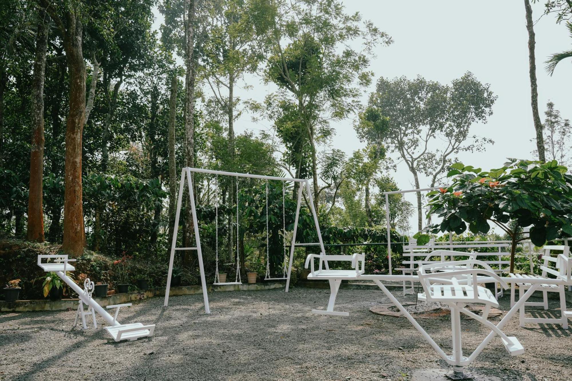 Haze Woods Resort Vaduvanchal Extérieur photo