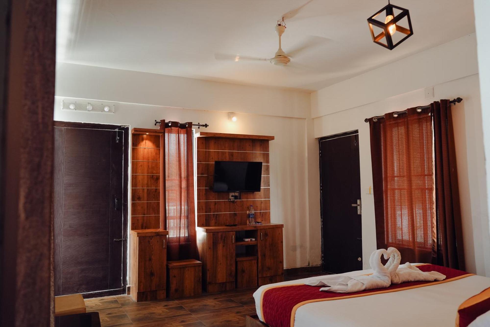 Haze Woods Resort Vaduvanchal Extérieur photo