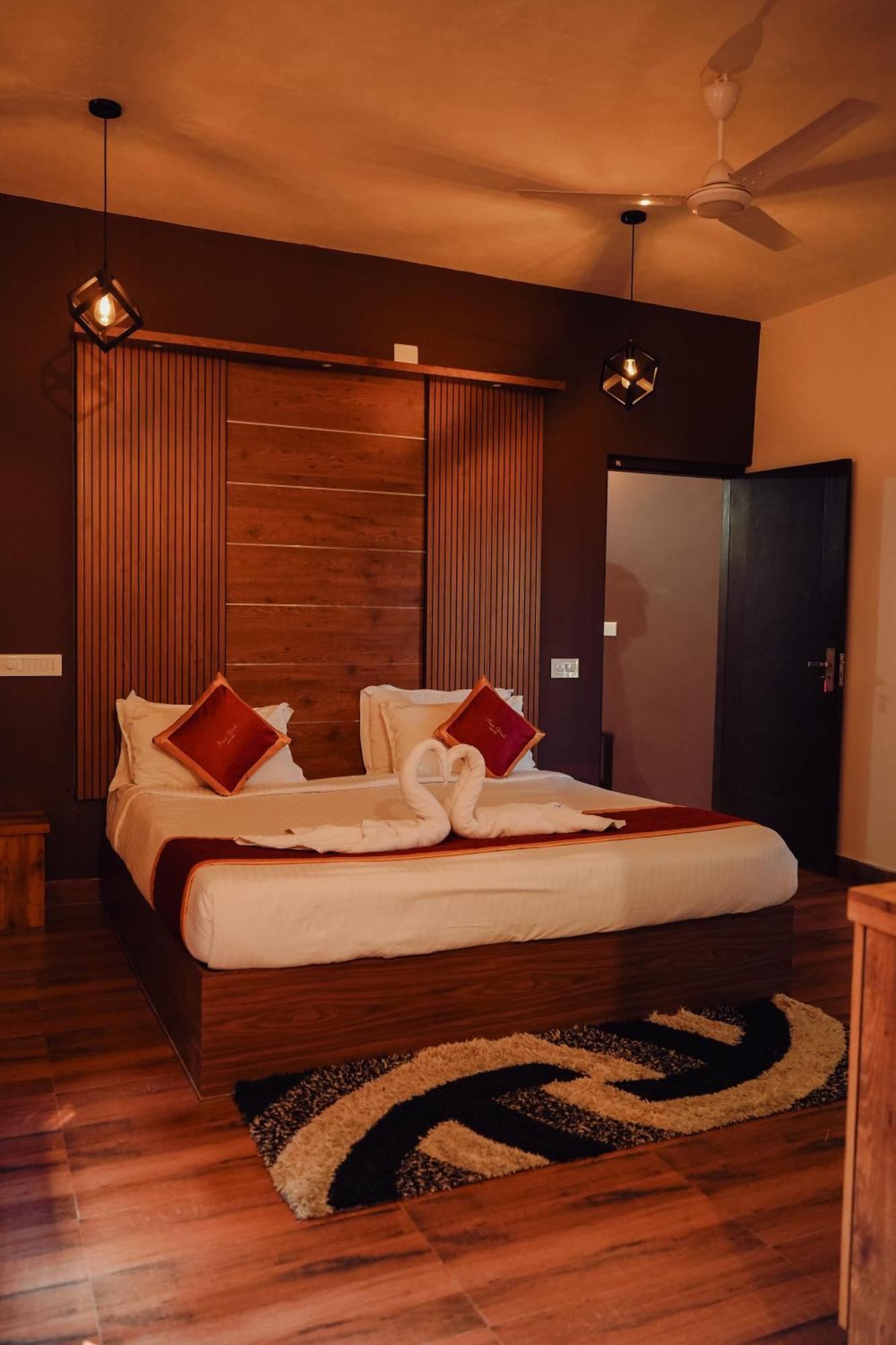 Haze Woods Resort Vaduvanchal Extérieur photo