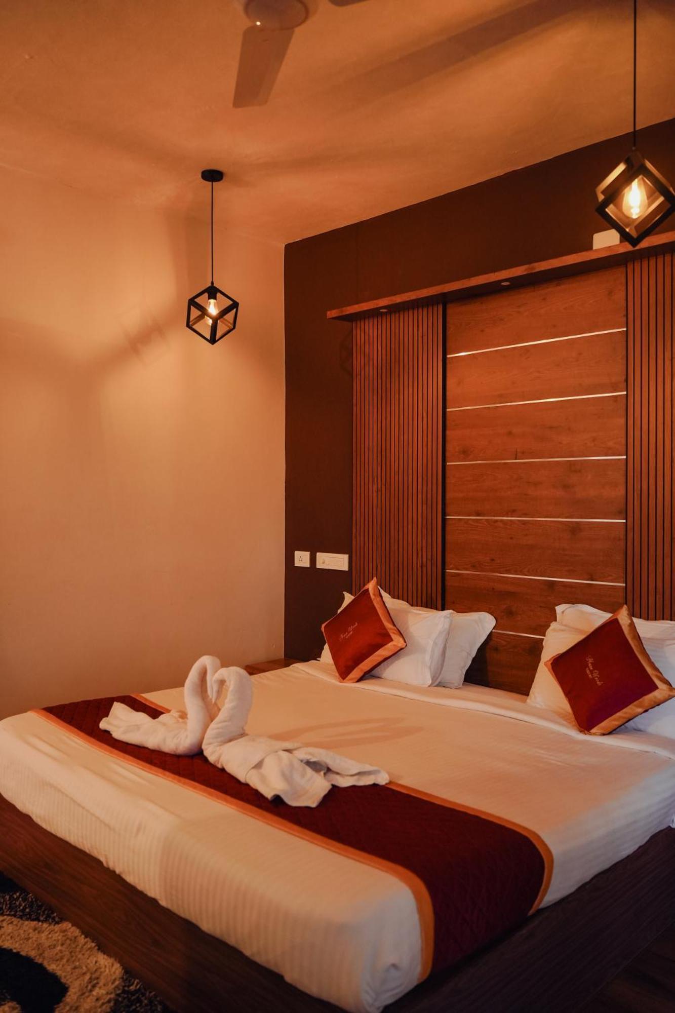 Haze Woods Resort Vaduvanchal Extérieur photo