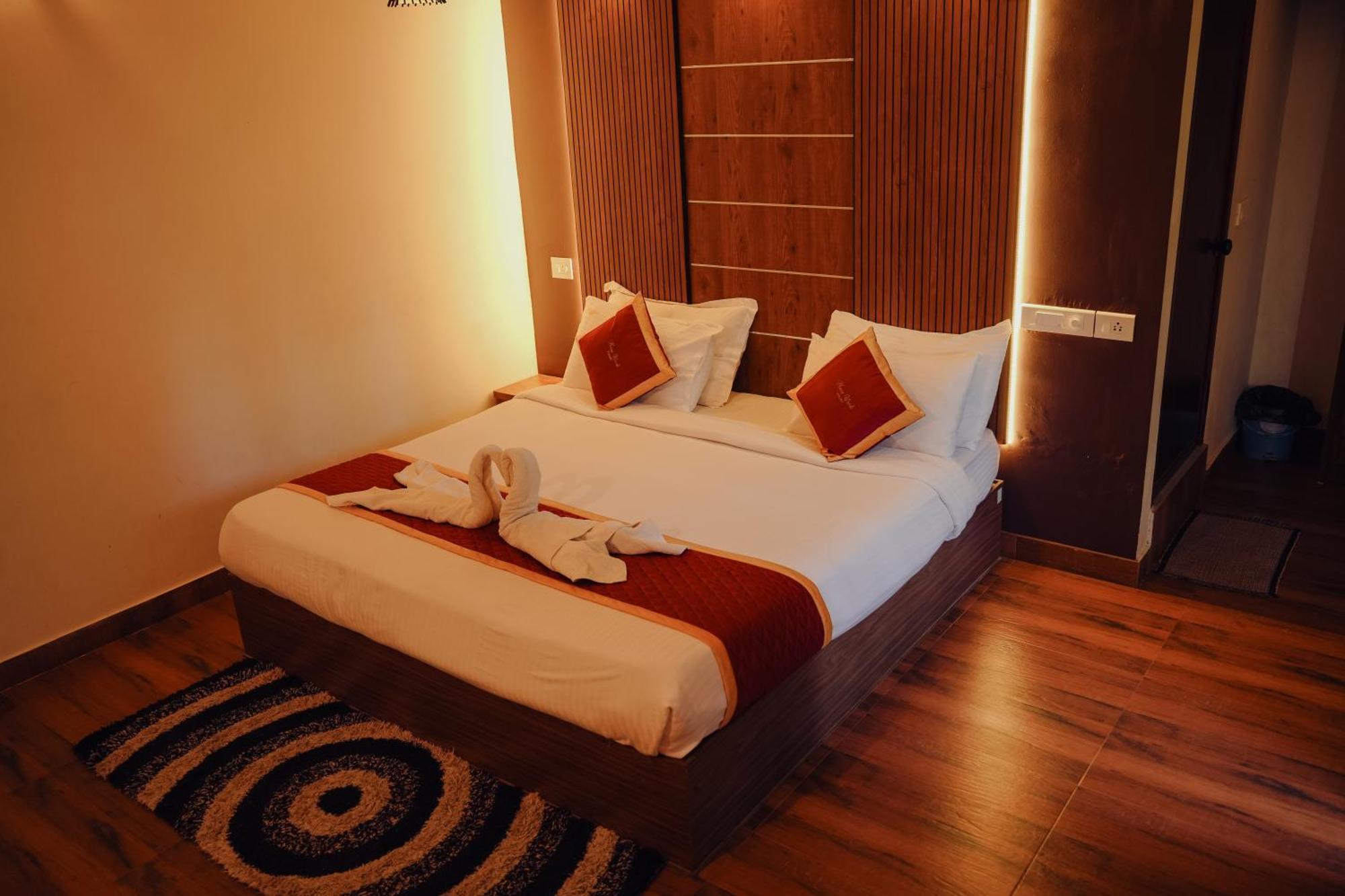 Haze Woods Resort Vaduvanchal Extérieur photo