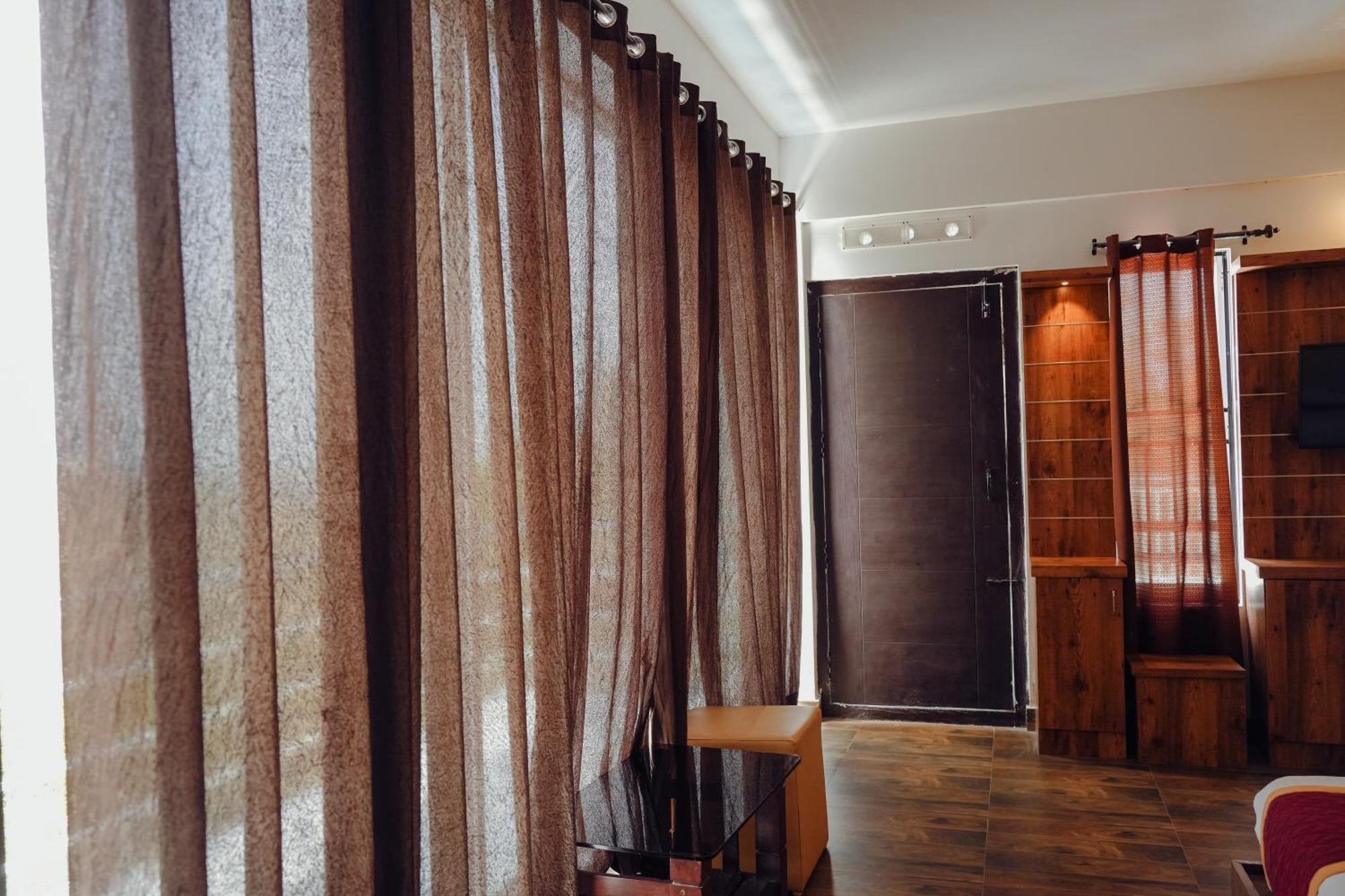 Haze Woods Resort Vaduvanchal Extérieur photo